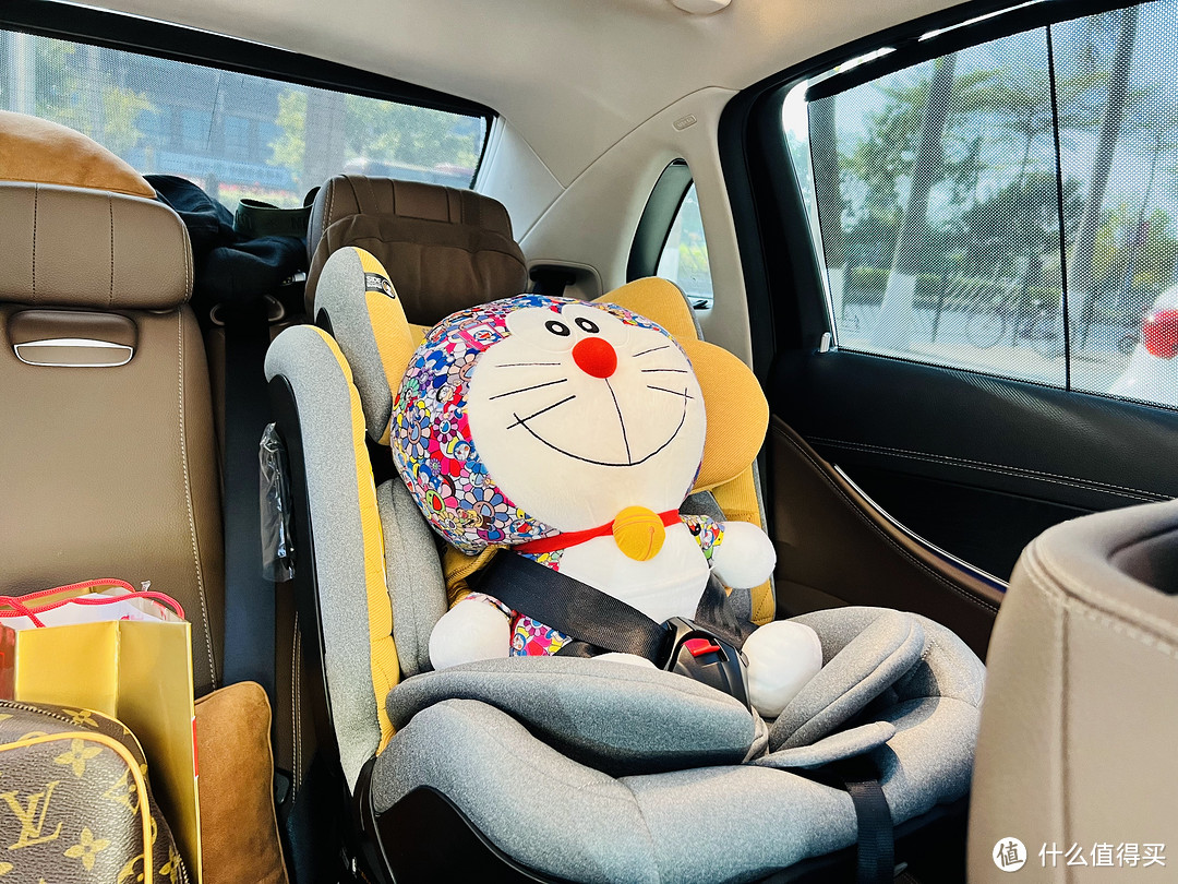 奔驰车主的选择：惠尔顿智转PRO儿童安全座椅！