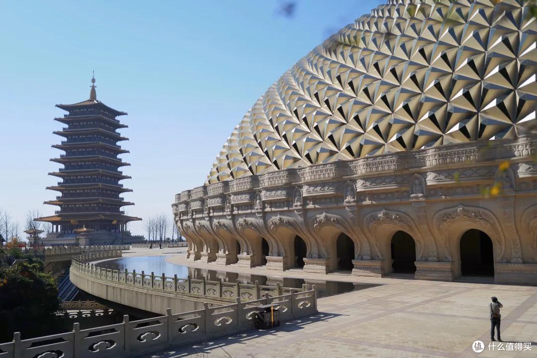 去了可能是国内最“壕”的佛教景区,一整个被惊住!