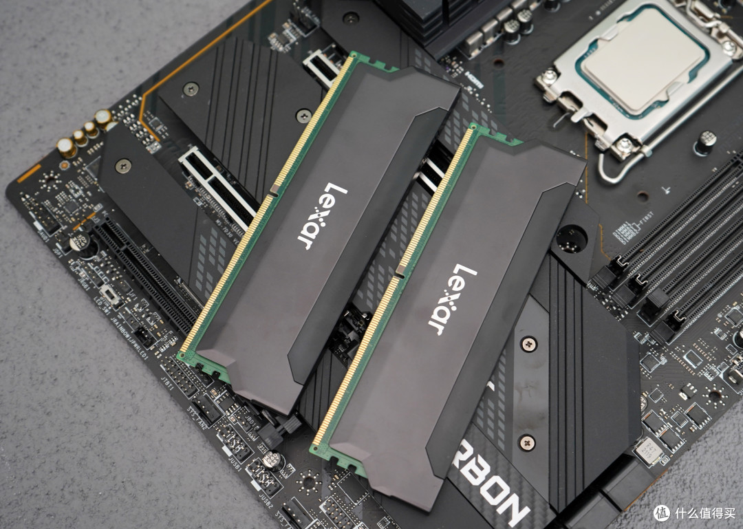 这是一期平平淡淡的装机:i9-12900K搭配RTX 3080Ti显卡