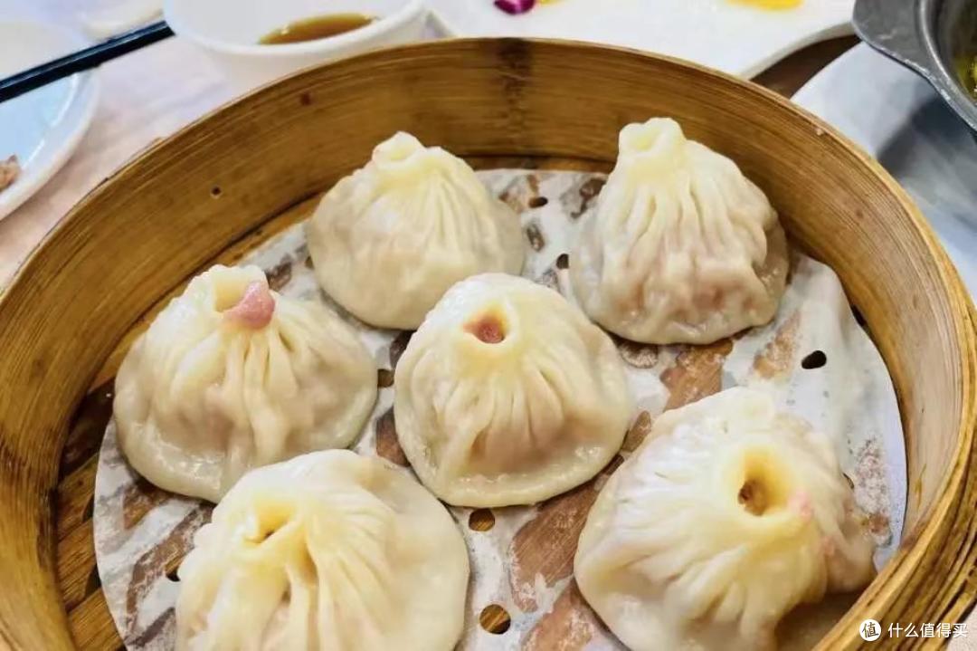 揣上100块,我在上海这条街吃了个肚皮朝天!