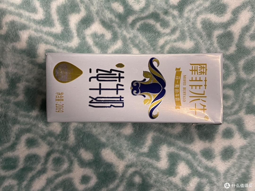 这些零食在我们办公室活不过一分钟