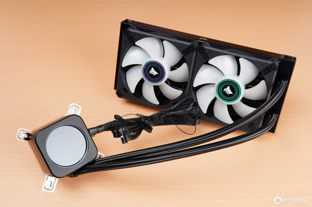 后起之秀,美商海盗船H100i ELITE LCD水冷上手体验