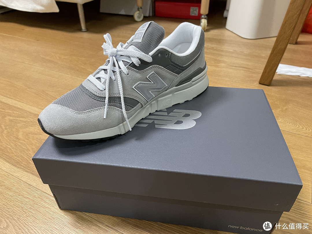 造型仍然经典，NEW BALANCE 997HCB