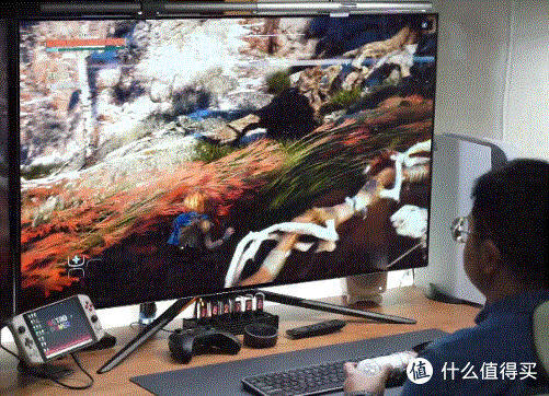比电视还爽的 48 吋 OLED 桌面电竞巨屏，KTC G48P5 显示器测评详解