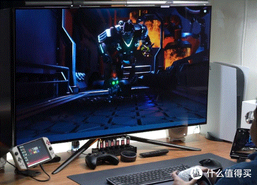 比电视还爽的 48 吋 OLED 桌面电竞巨屏，KTC G48P5 显示器测评详解