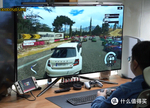 比电视还爽的 48 吋 OLED 桌面电竞巨屏，KTC G48P5 显示器测评详解