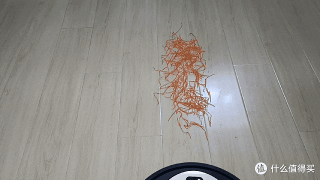 扫地娱乐两不误，Trifo Ollie智能AI扫地机器人