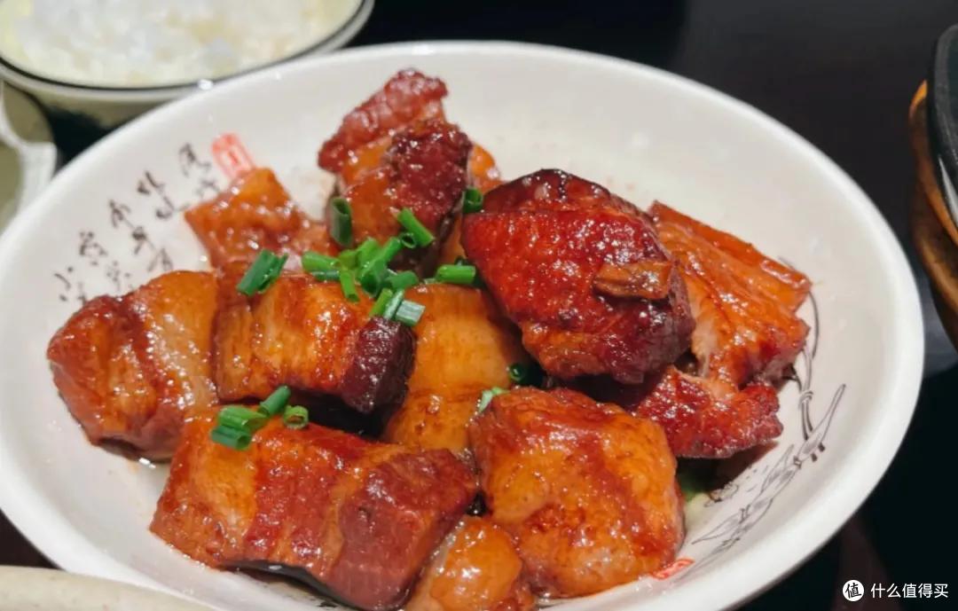 全浙江的优秀美食，都集中在这座城