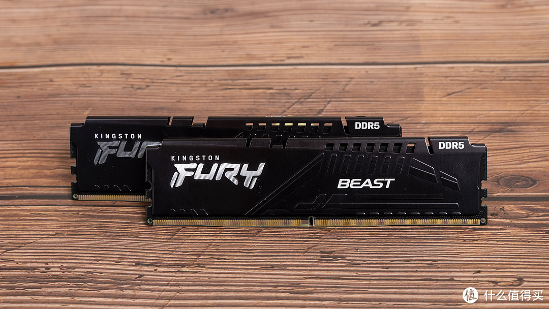 金士顿 FURY 野兽 BEAST DDR5-5200内存开箱快测，高带宽生产力提升明显