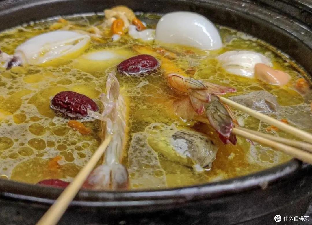 去年喝到的最佳鸡汤，天天都在排队