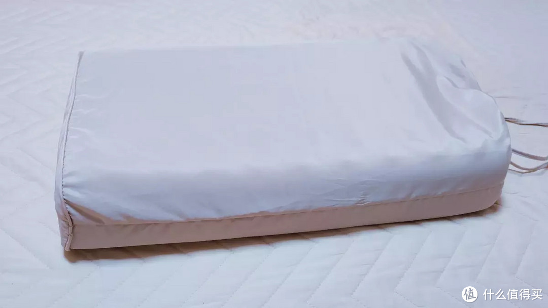 躺下就助眠——8H智能乳胶枕