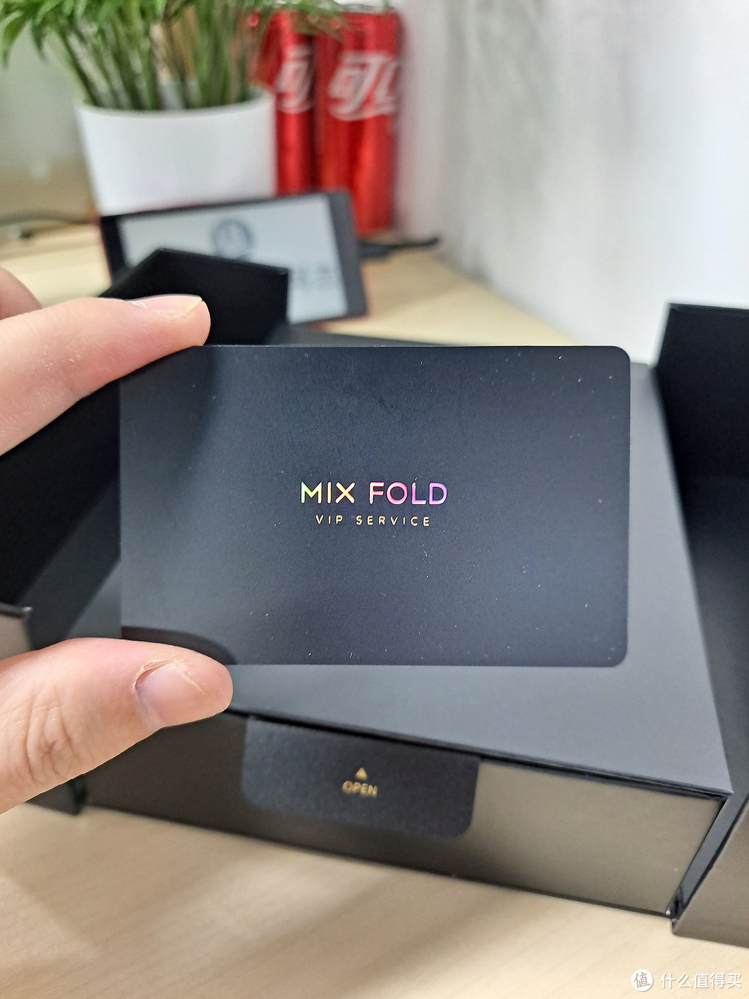 MIX FOLD 小米折叠屏手机，冲击高端市场的又一次尝试，降到什么价位，你才会入手呢？