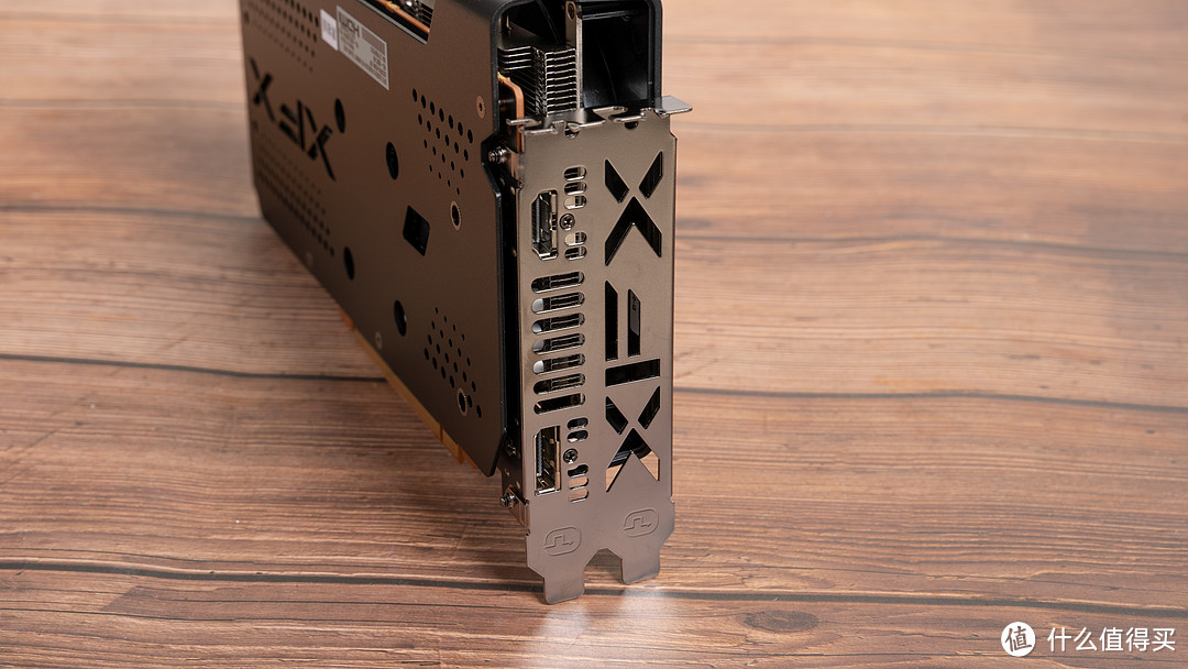 XFX讯景 RX 6500 XT黑狼版开箱对比测试，相比GTX 16系更显价格优势