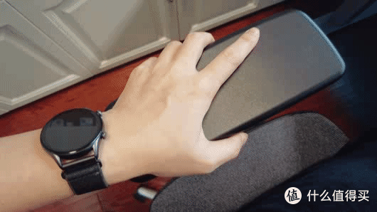 一桌一椅一世界!这才是我理想中书房该有的样子(附桌底理线)