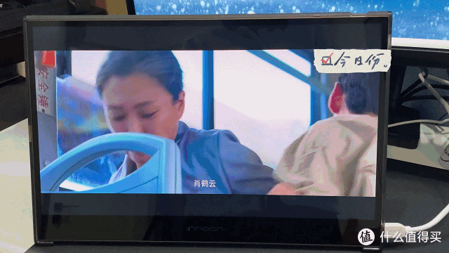 保时捷车主用后直接丢掉了IPAD,最美OLED便携屏分享