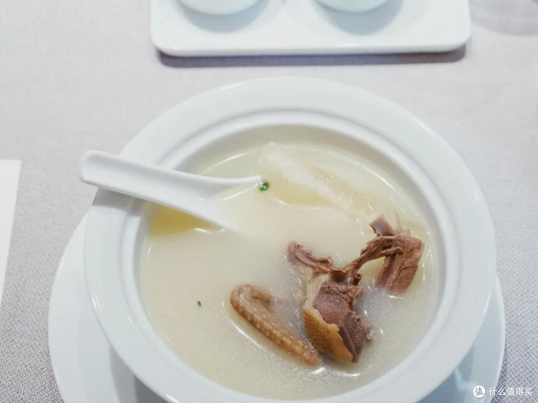 吃完这顿饭，我决定再去刷几集《主厨的荣耀​》补补课