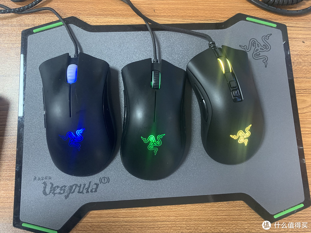 Razer 炼狱蝰蛇V2更换光微动——另附三代同堂