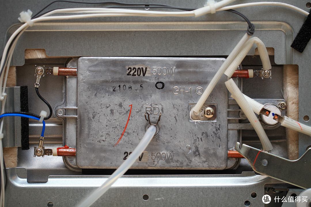 厨房里的全能选手，东芝VD5000微蒸烤箱深度拆解和使用测评