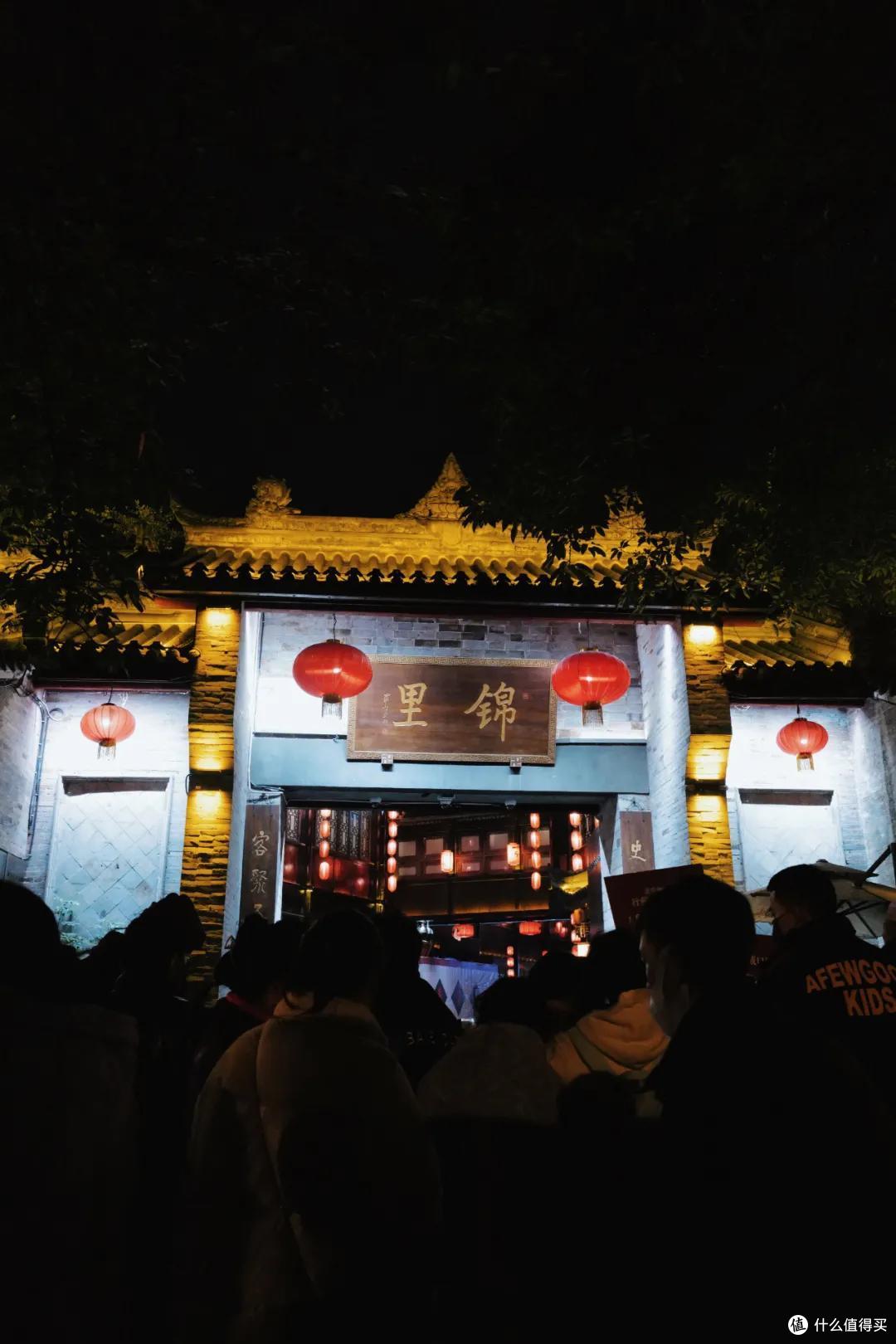 这座城的星巴克,让我变成了小酒鬼