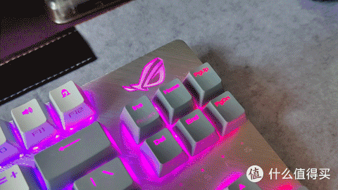 神光同步、一键倾心!ROG 游侠 NX TKL 使用体验