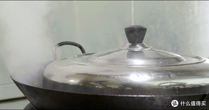 厨师长教你:“红烧牛尾”的家常做法,脱骨软糯,香浓醇厚