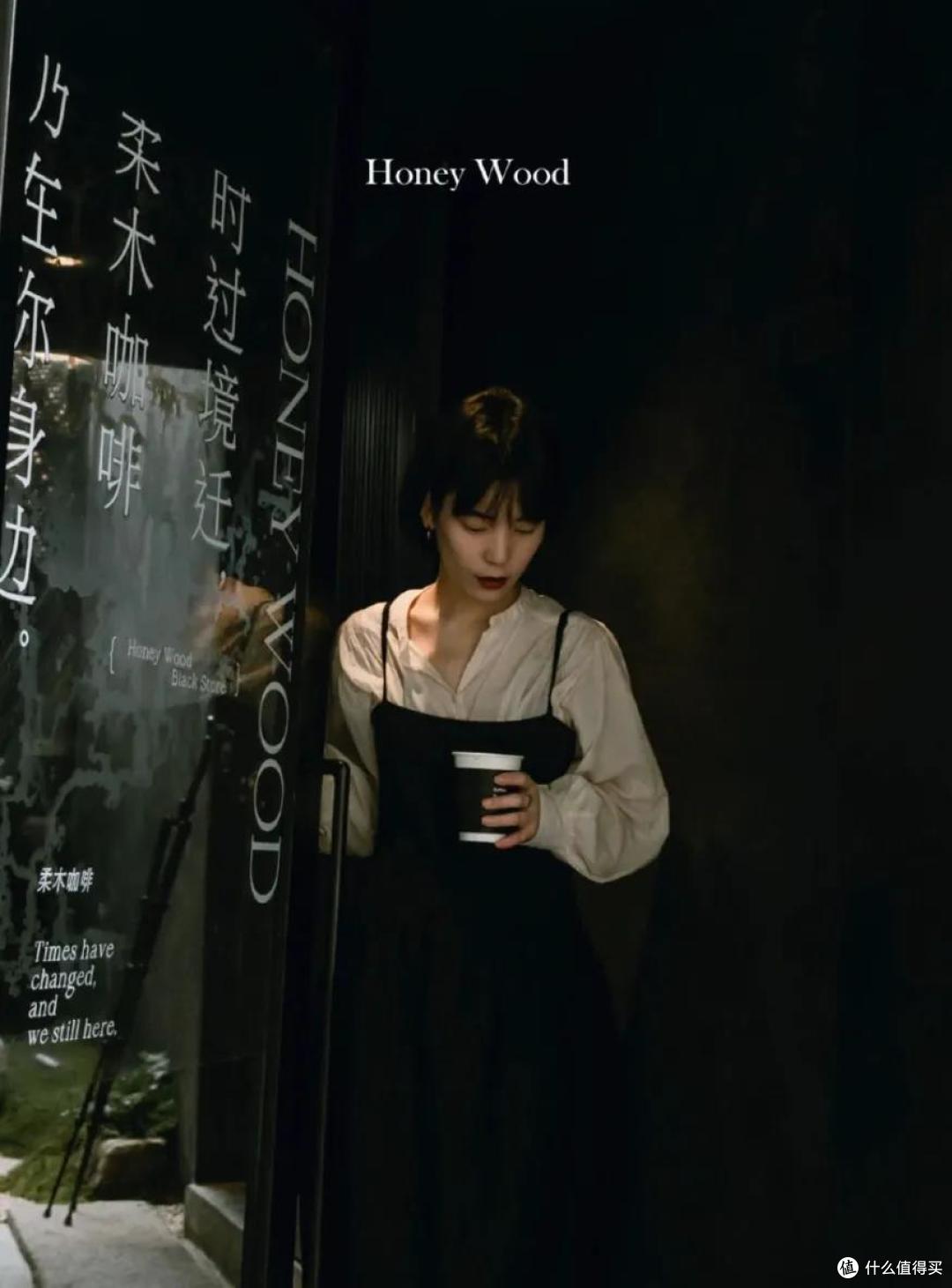 这条街仅仅1000米出头的街,我可以走无数次