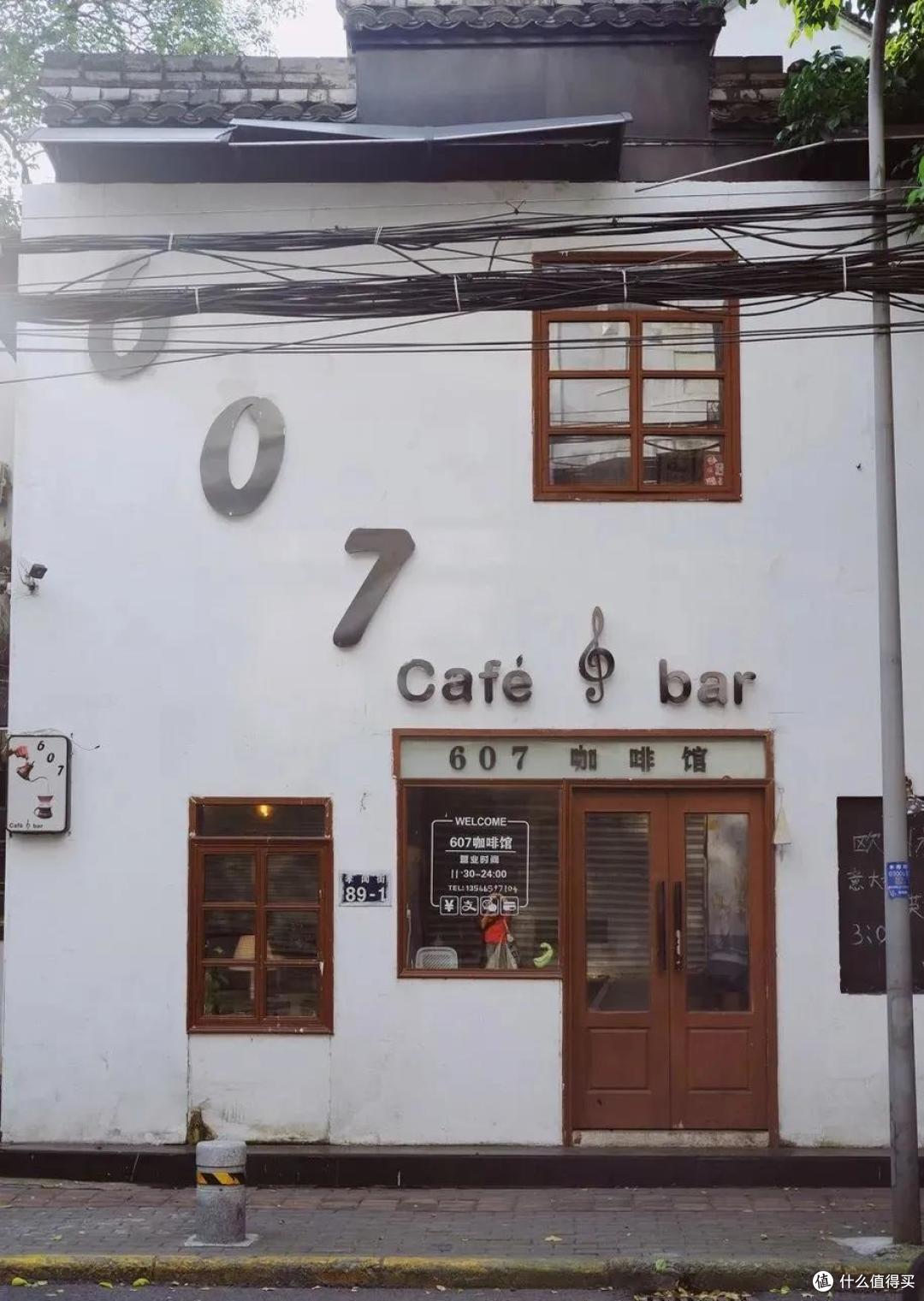 这条街仅仅1000米出头的街,我可以走无数次