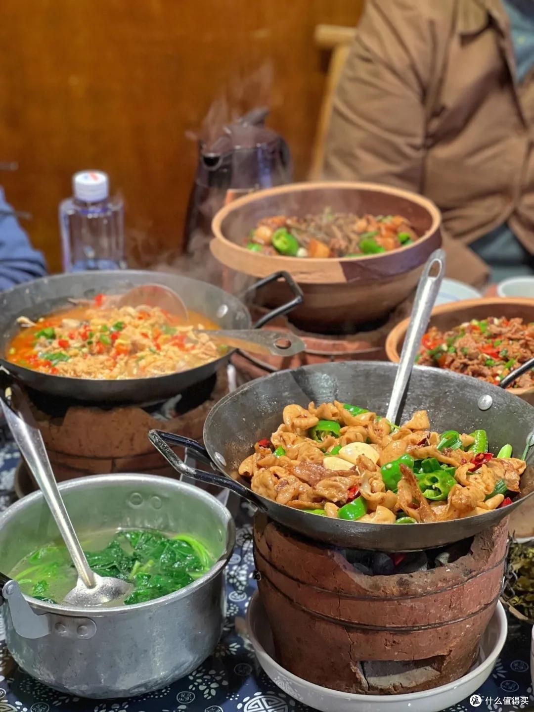 分去长沙半边嗦粉地盘,这座城市凭什么这么好吃?