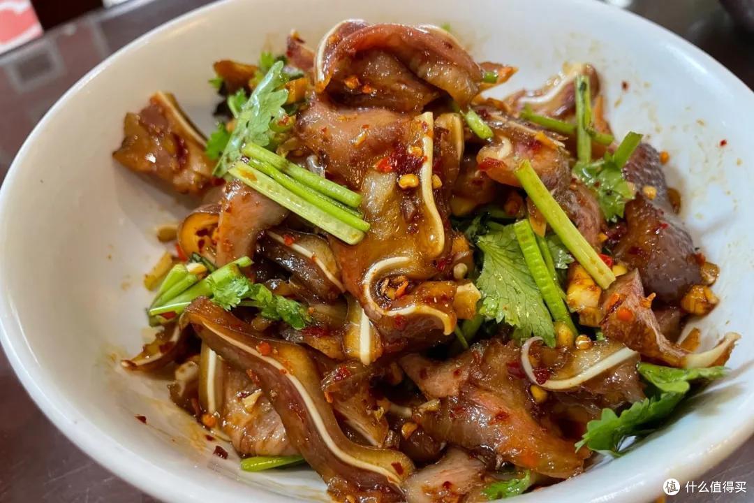 分去长沙半边嗦粉地盘,这座城市凭什么这么好吃?