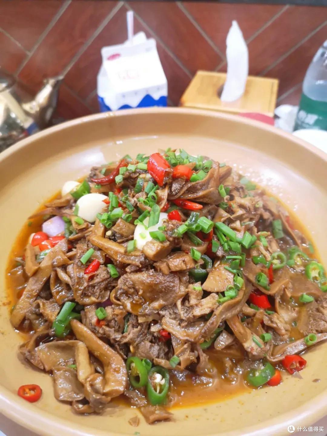 分去长沙半边嗦粉地盘,这座城市凭什么这么好吃?