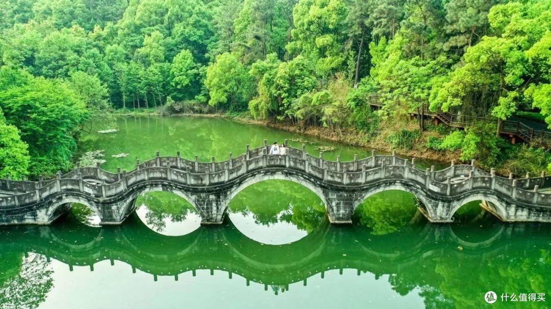 分去长沙半边嗦粉地盘,这座城市凭什么这么好吃?