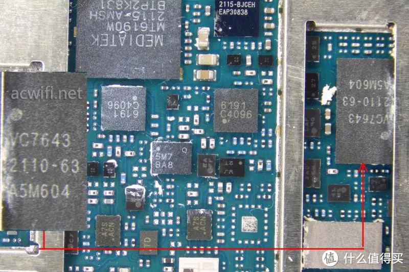 FiberHome 5G CPE插卡路由器LG6121F拆机与评测