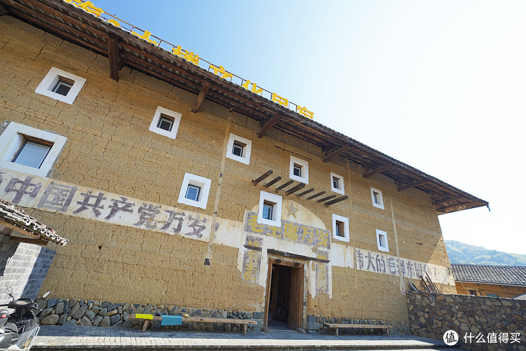 住进福建百年土楼是什么体验？怎么拍都好看的南靖读旅·和德楼