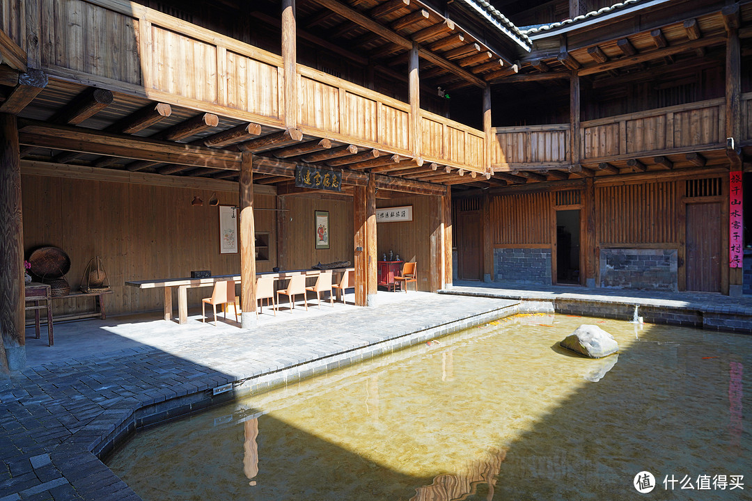 住进福建百年土楼是什么体验?怎么拍都好看的南靖读旅·和德楼