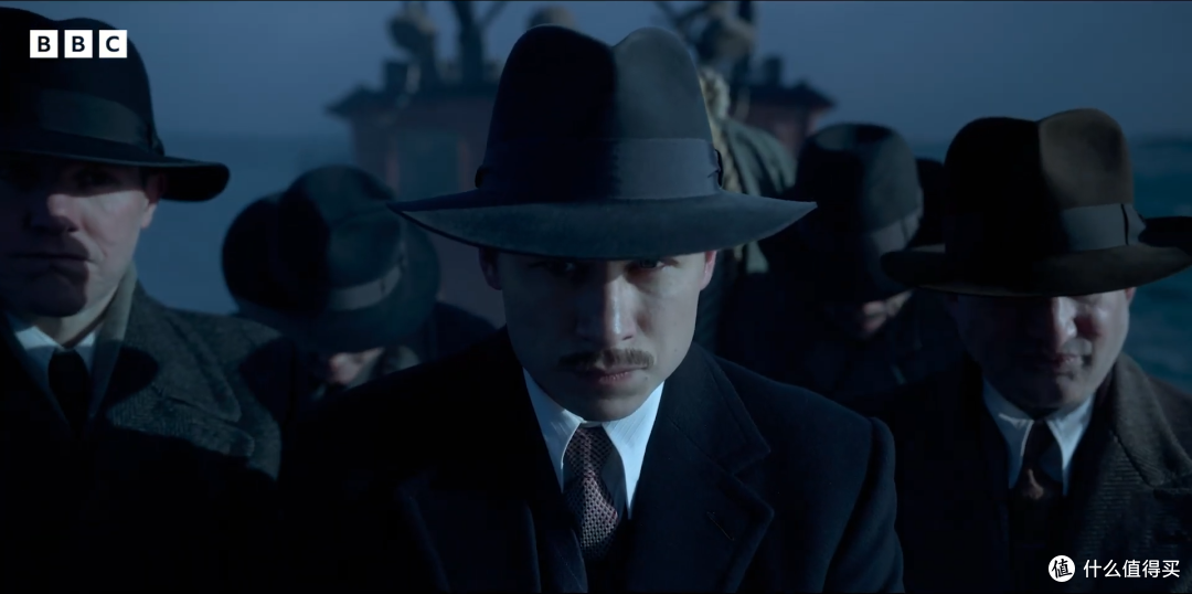 他来了他来了那个男人带着他的剃刀党回来了