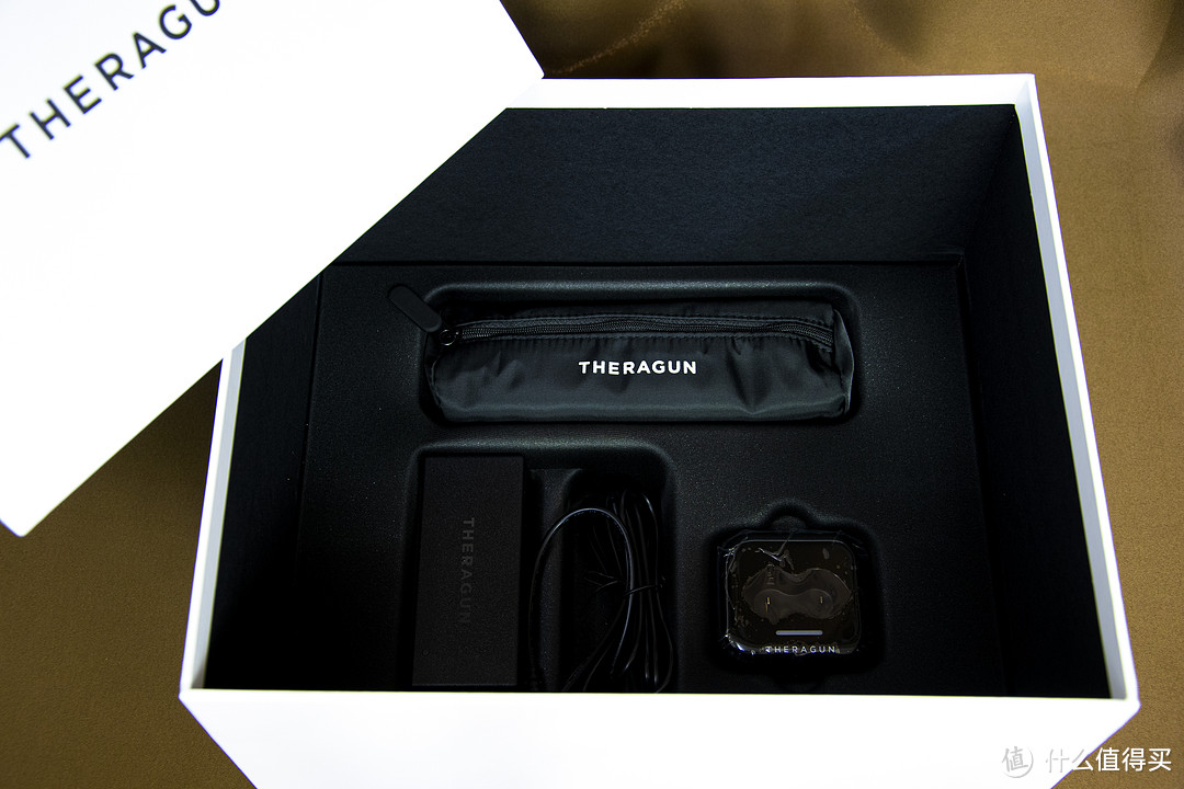 哪里都按得到的天花板筋膜枪THERAGUN PRO,除了放松肌肉他还能带给我们什么?
