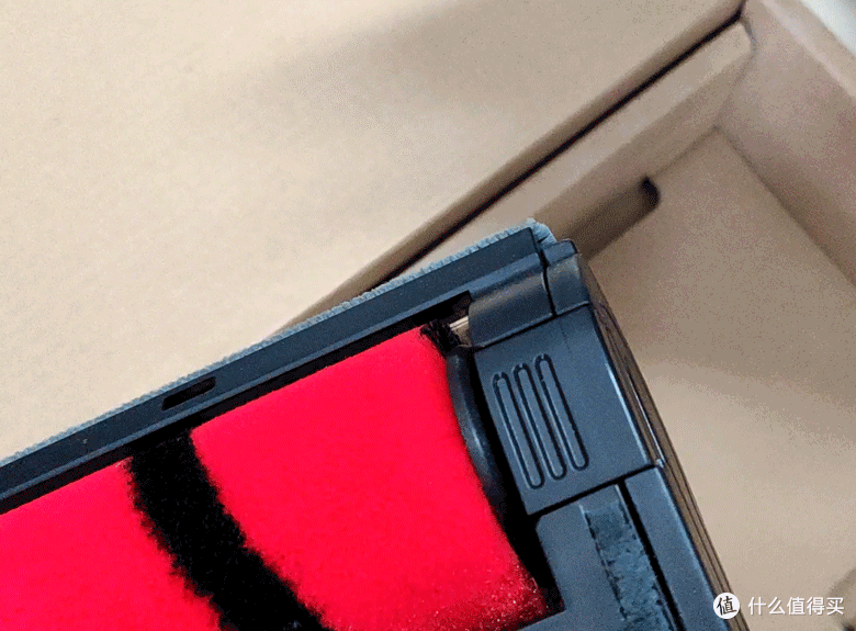 为了更愉快地打扫卫生,我给洒拖F6配了个滚刷吸尘头