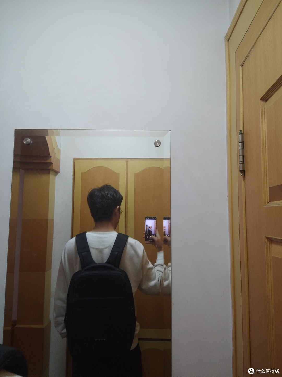 京东备件库八成新:269的TX5新秀丽双肩包开箱