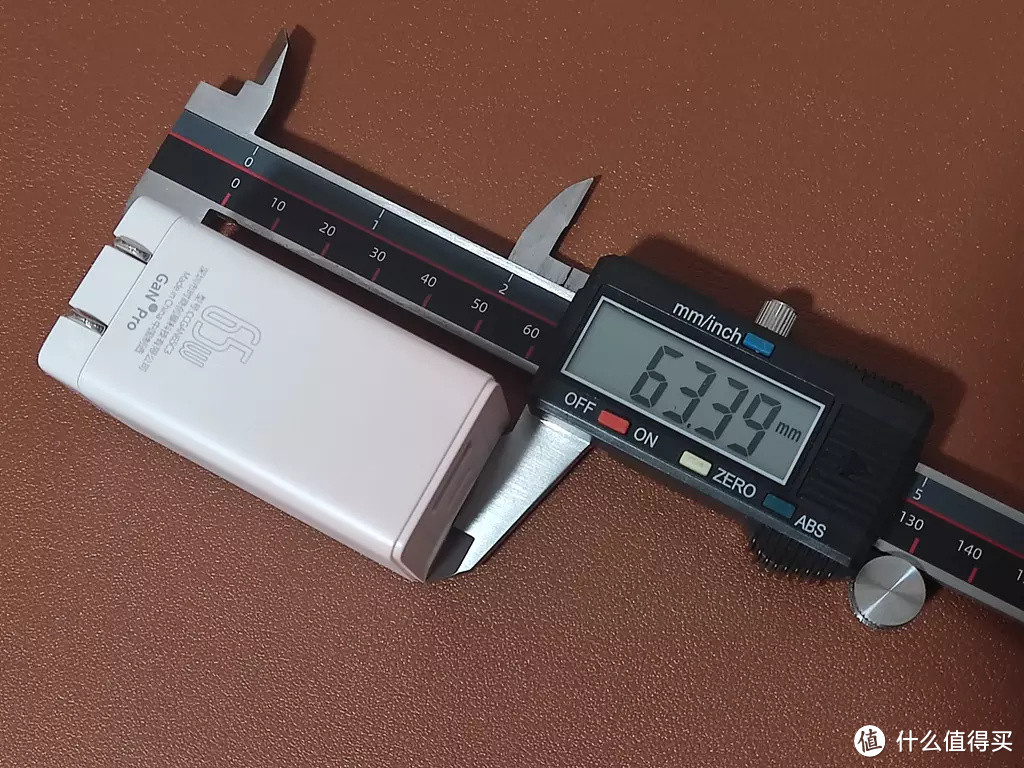 更便携更好看：倍思65w GaN³ Pro三口快充套装体验