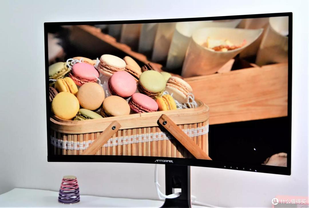 90、00后时尚弄潮儿新宠：ANT27TQC梦幻粉显示器开箱评测