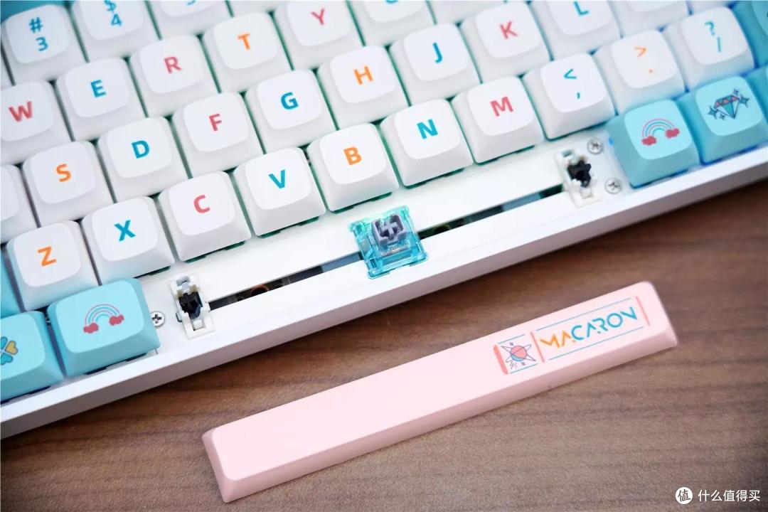 一支键盘,打开少女的心扉,小呆虫马卡龙GK84,到底有多卡哇伊!