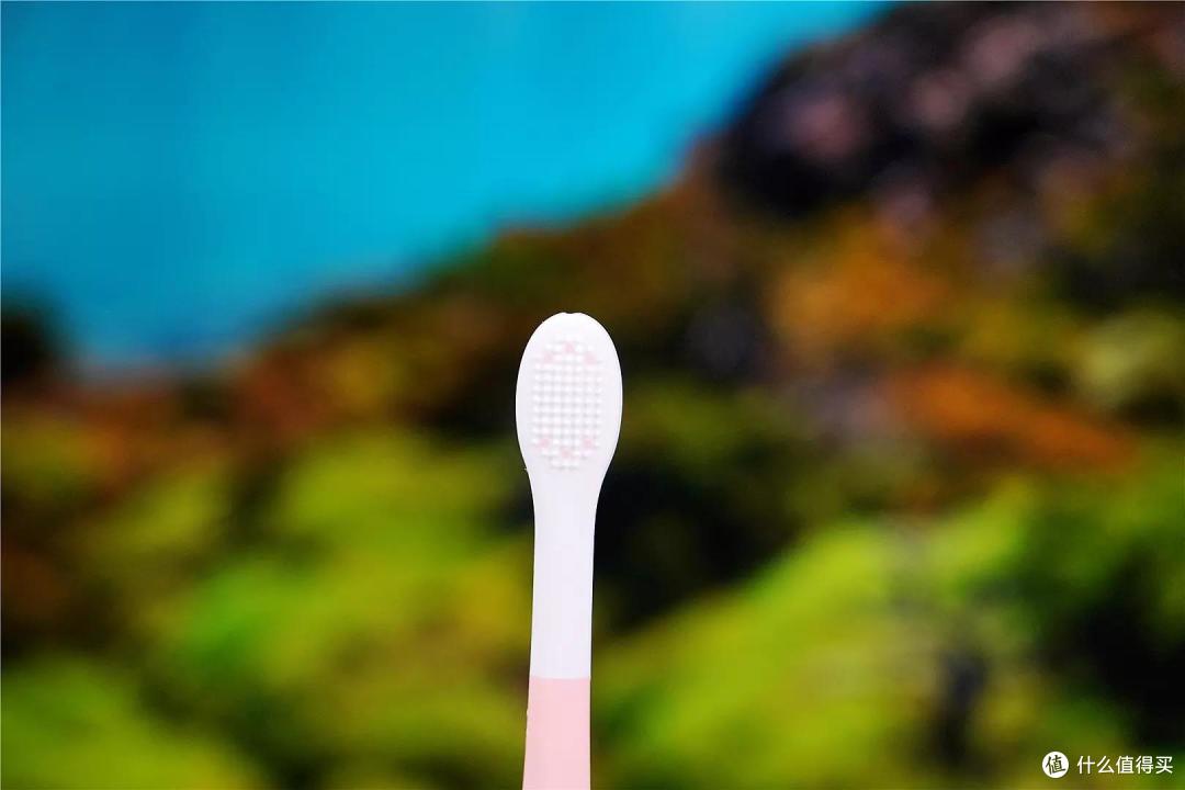 宝宝换牙期刷牙疼、刷牙难?试试RIJIOO儿童电动牙刷!换牙期儿童专用电动牙刷使用评测?