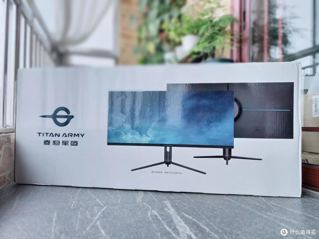 赢麻了！堪比物理外挂的泰坦军团P40UG带鱼屏