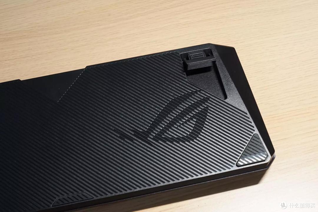 信仰再升级,游侠无线化——ROG 游侠RX TKL机械键盘