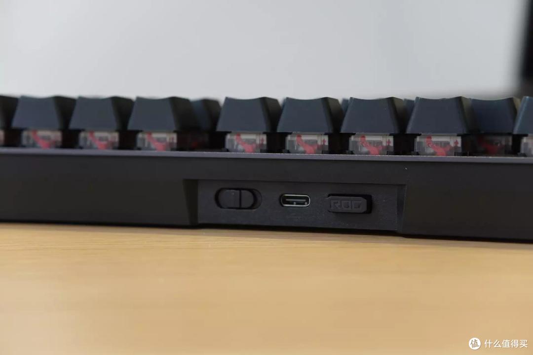 信仰再升级,游侠无线化——ROG 游侠RX TKL机械键盘