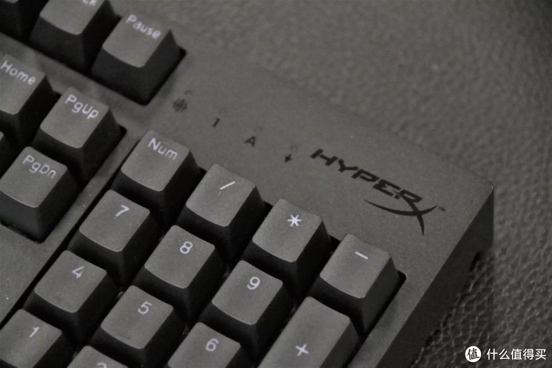 Less is More--极度未知HyperX Mars2机械键盘开箱