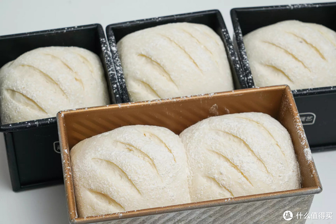 米香浓郁的面包店网红大米吐司，新手关于揉面和发酵的注意事项都在里面