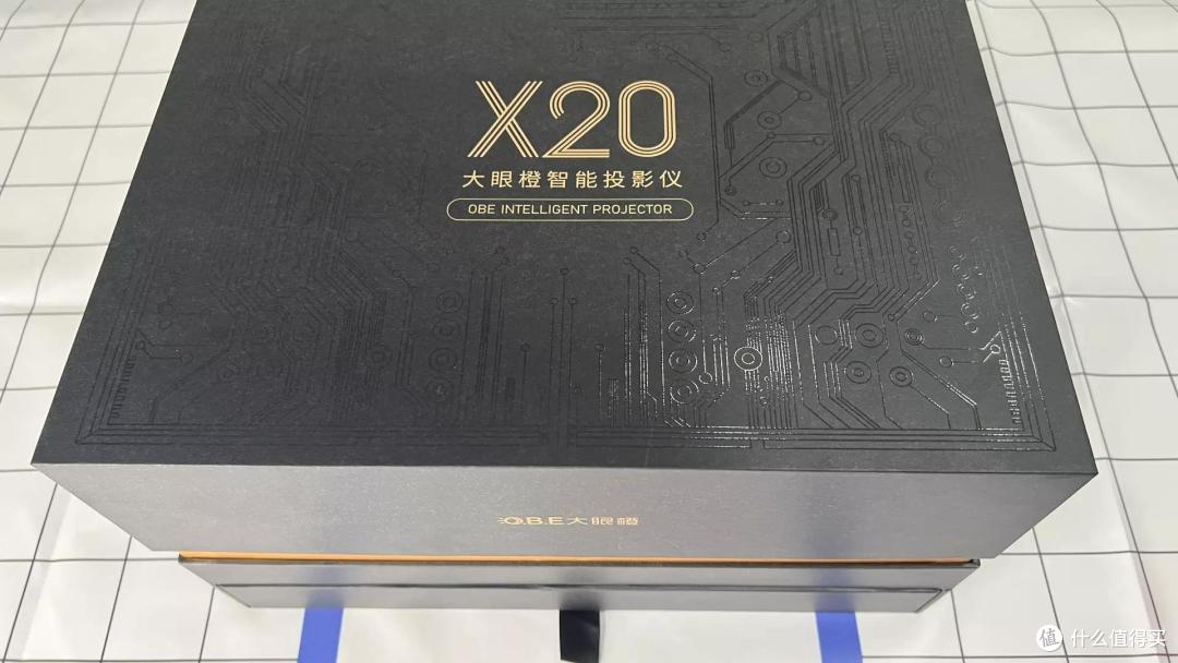 大眼橙X20，短焦0.47大芯片，2400ANSI，120寸大画面游戏机重磅来袭！超详细测评！