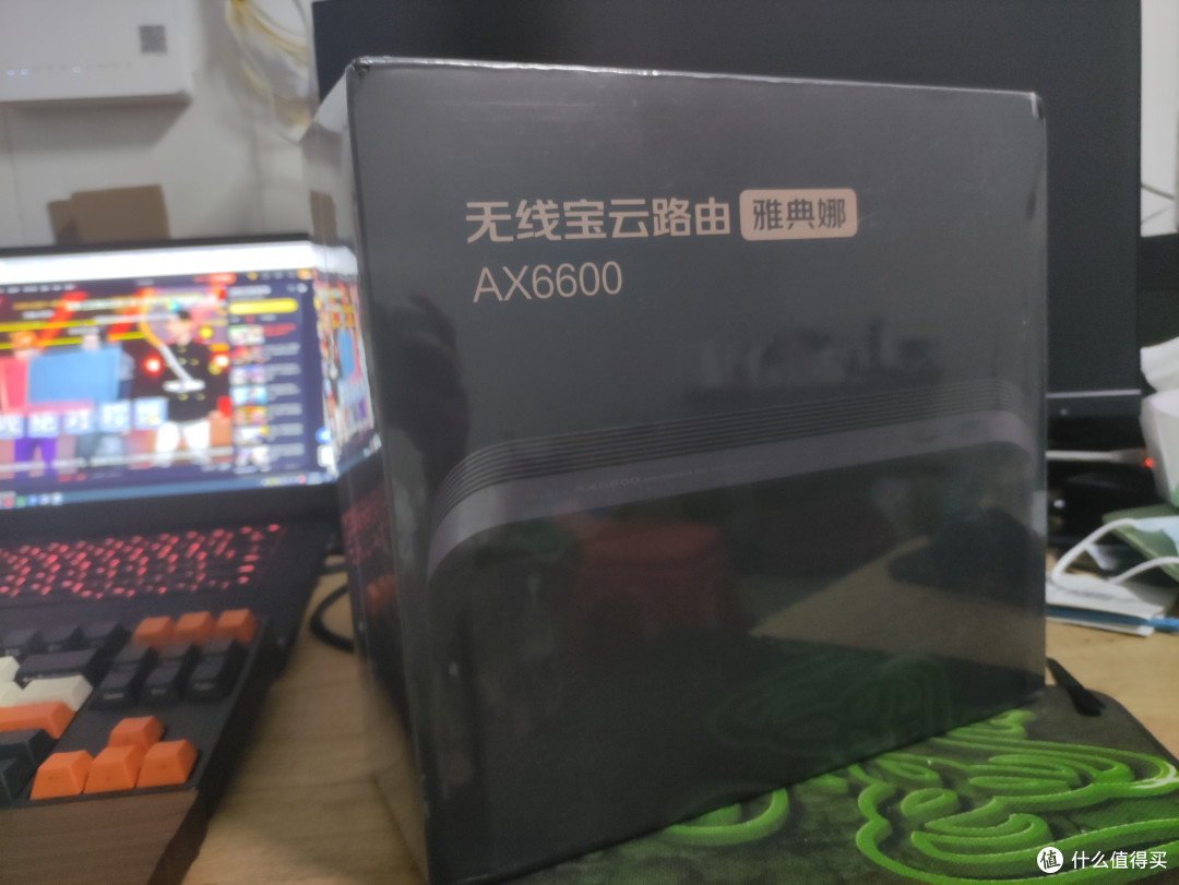 包装盒挺大的