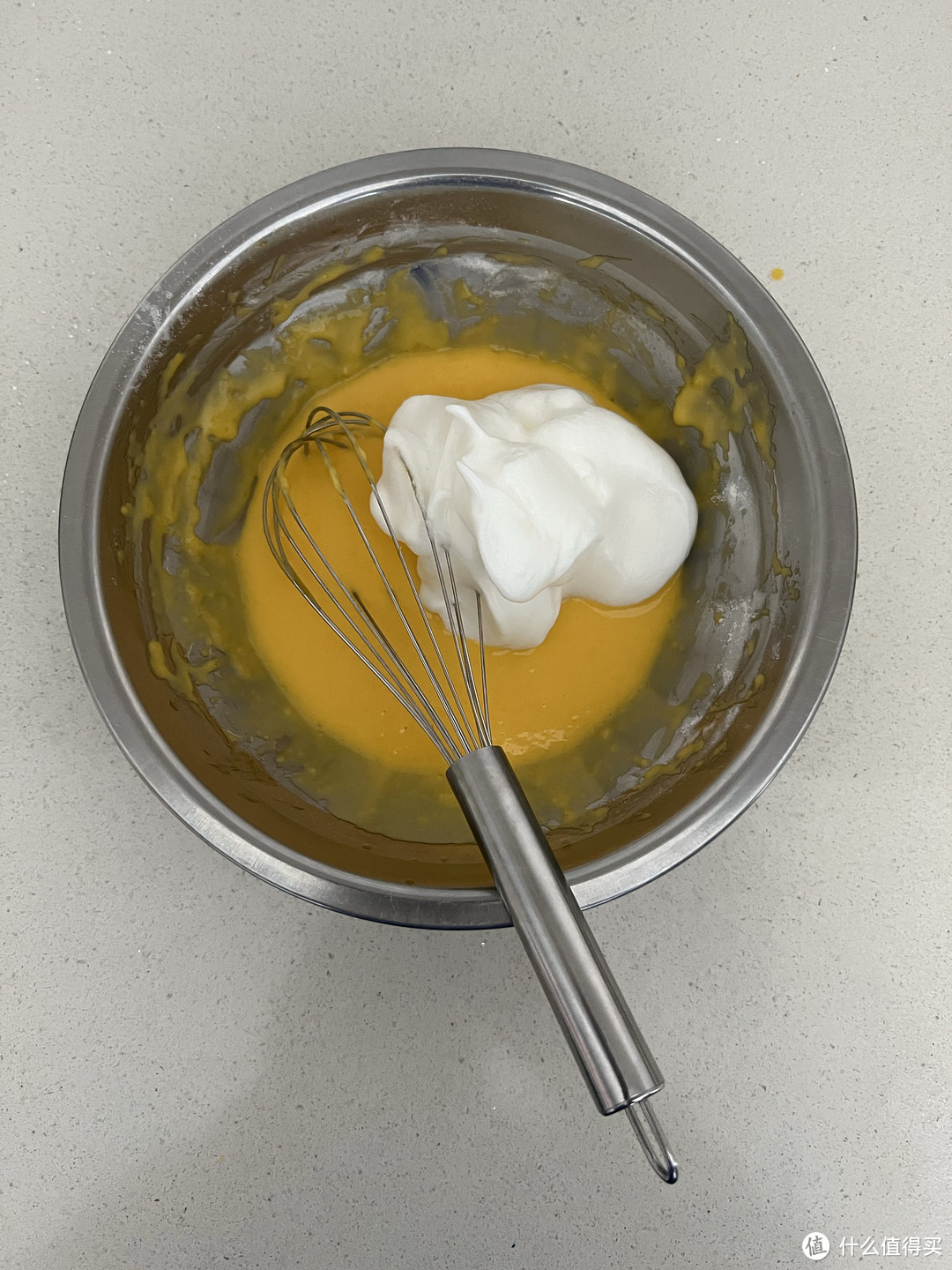 再也不用出去买啦!简单又营养的6寸戚风蛋糕制作全过程!附食材、工具清单和教程。